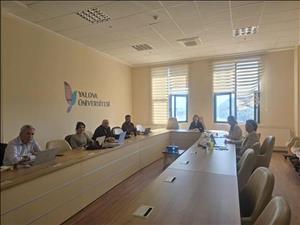 Yalova Üniversitesi’nde Mikro Yeterlik Uygulamaları ve Yönerge Hazırlıkları Görüşüldü